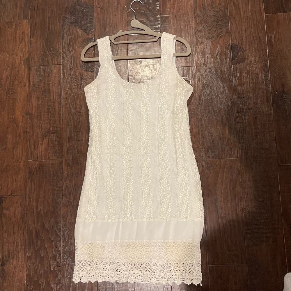Gianni Bini white dress size M